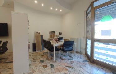 UFFICIO con ottima VISIBILITA