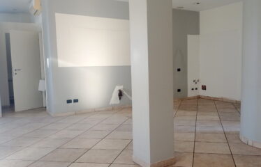 Negozio in affitto a Cantù Vighizzolo: la vetrina ideale per il tuo business