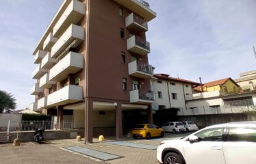 Monolocale in affitto a Cantù Centro: Classe B e Nuovo